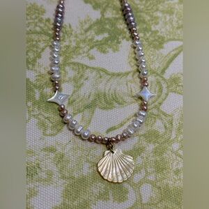 Handmade Natural Pearl Bead Necklace with Seashell Pendant - Stainless Steel
